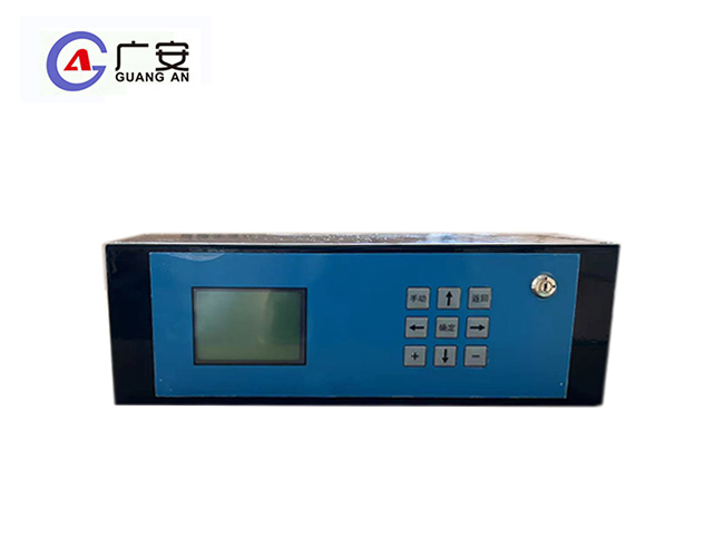 太陽(yáng)能交通信號(hào)控制機(jī)(液晶款)
